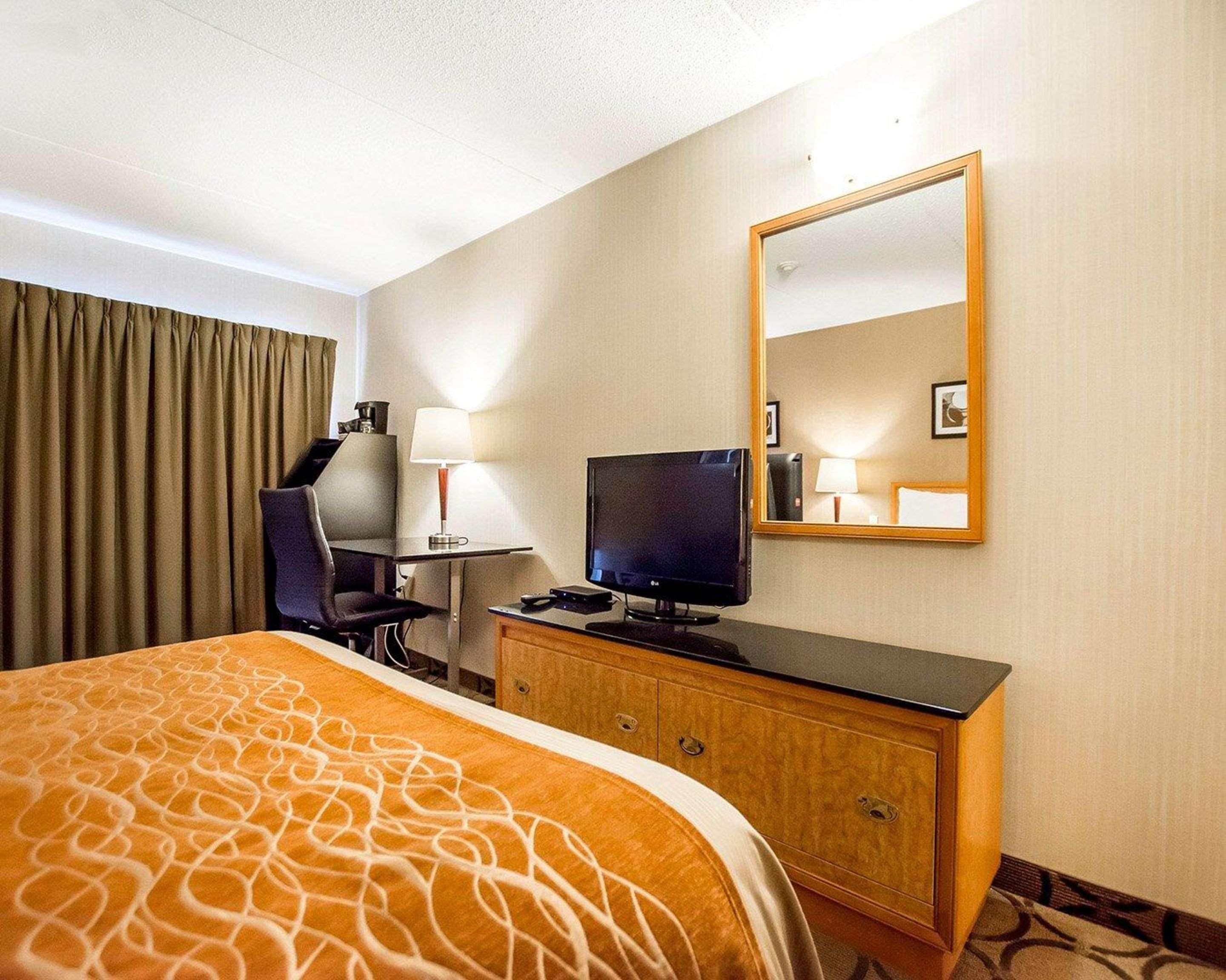 Comfort Inn Kirkland Lake Экстерьер фото