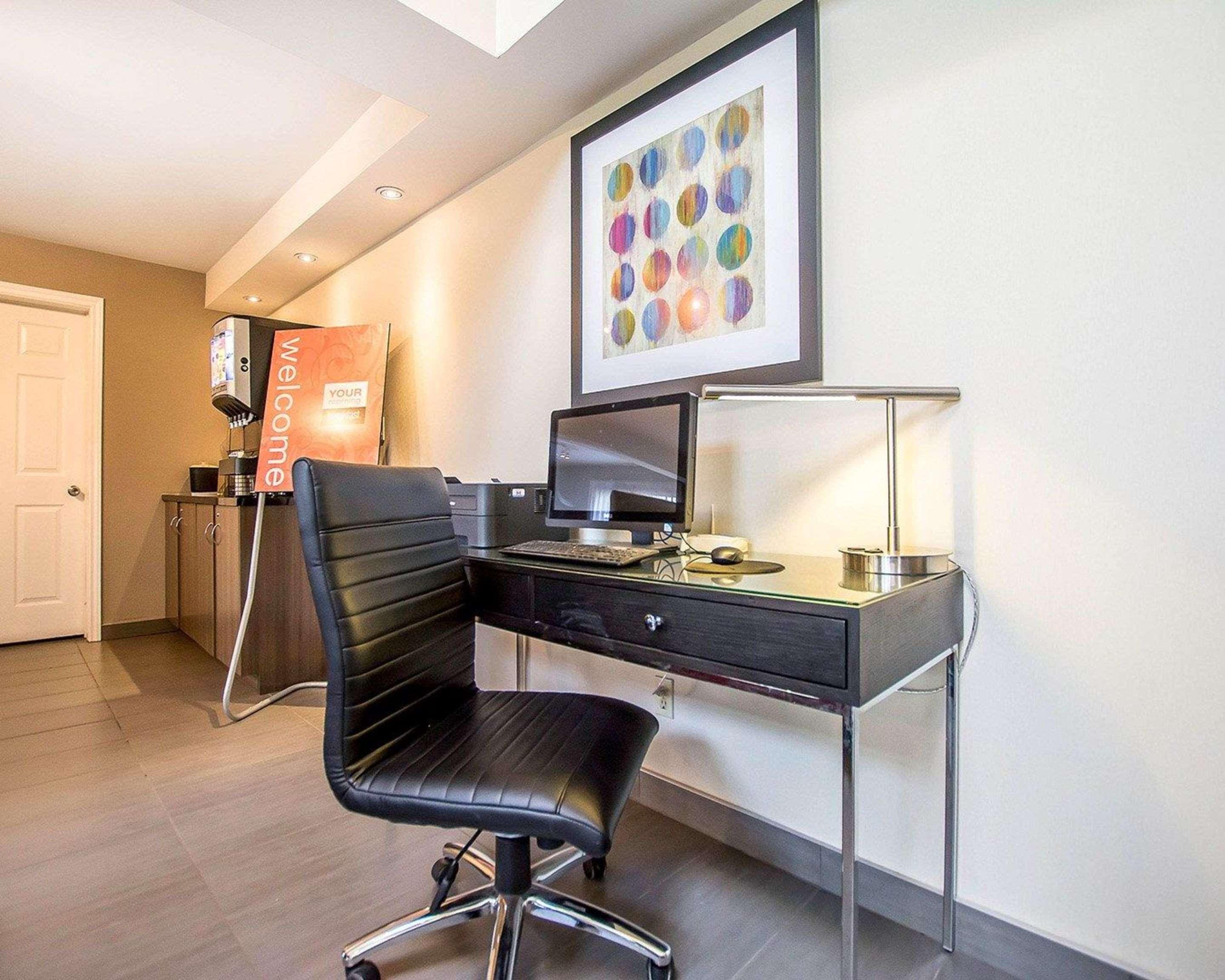 Comfort Inn Kirkland Lake Экстерьер фото