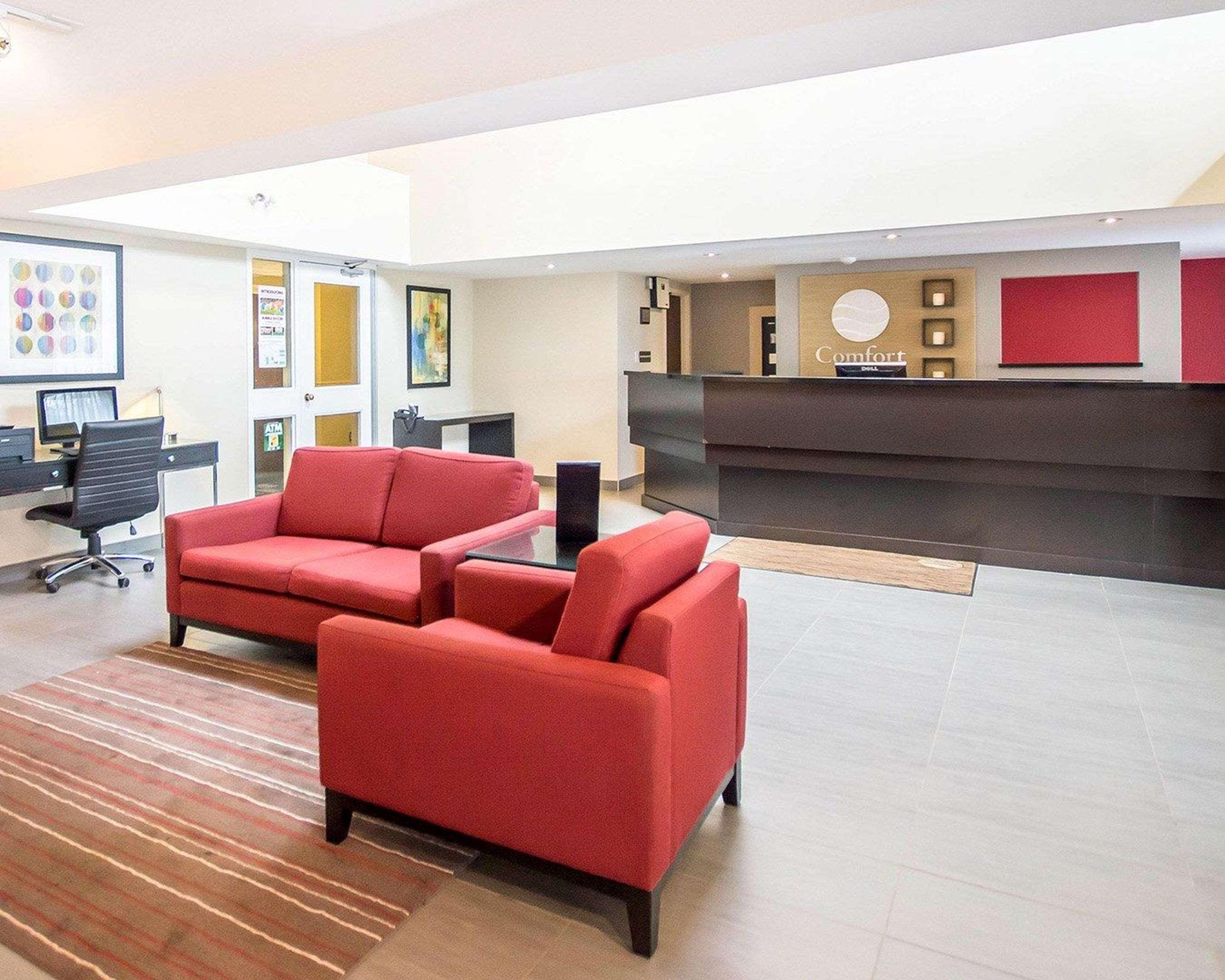 Comfort Inn Kirkland Lake Экстерьер фото
