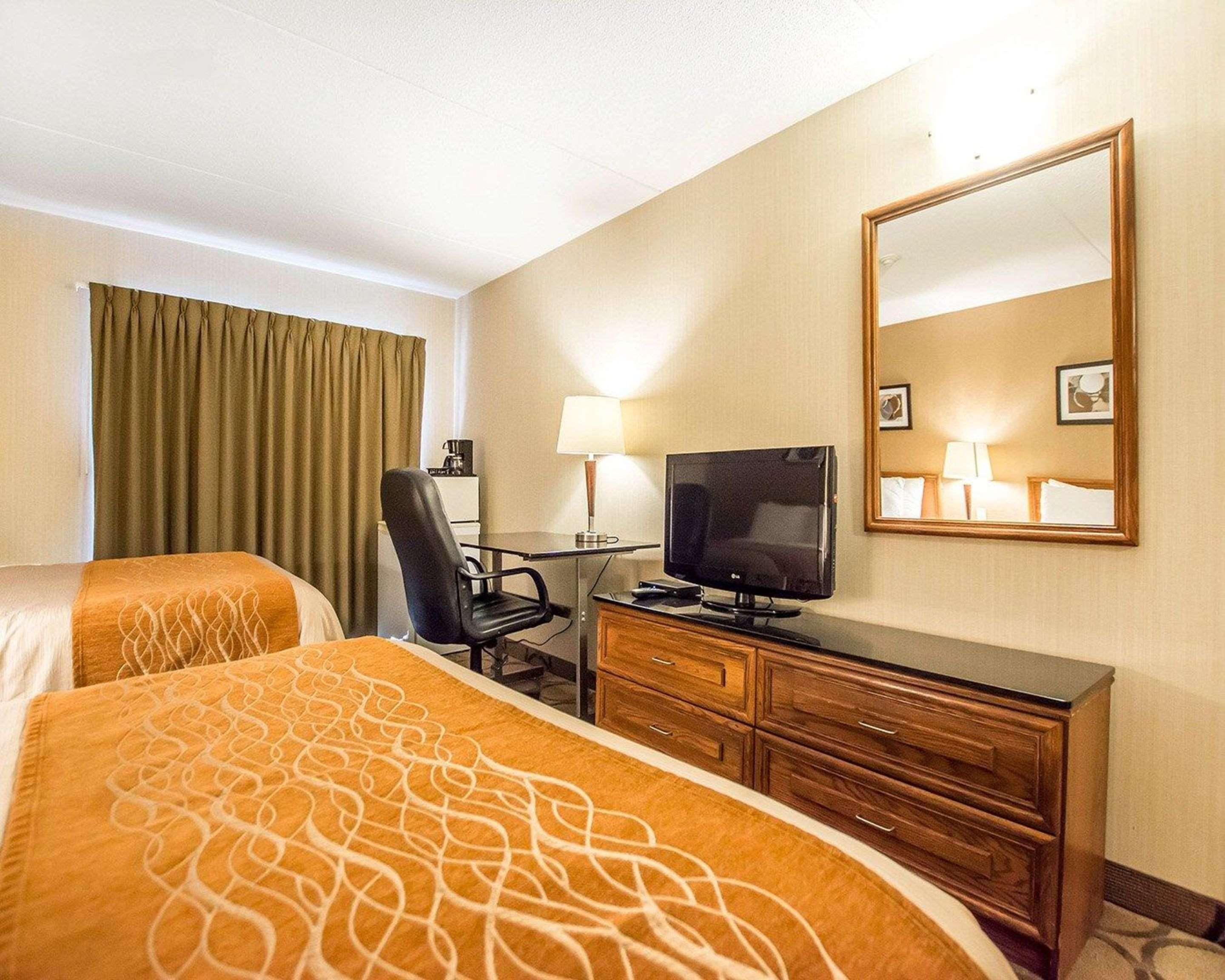 Comfort Inn Kirkland Lake Экстерьер фото