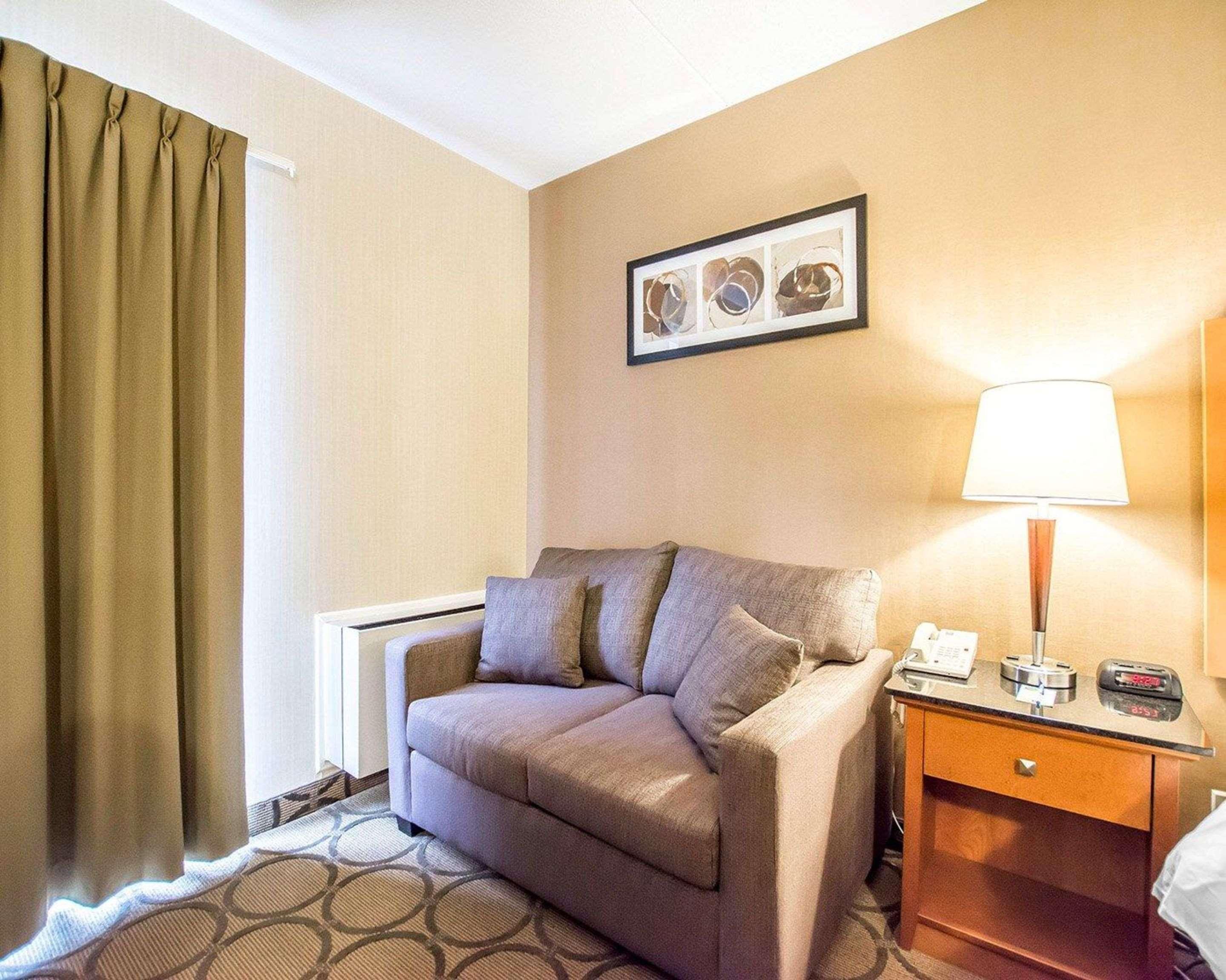 Comfort Inn Kirkland Lake Экстерьер фото