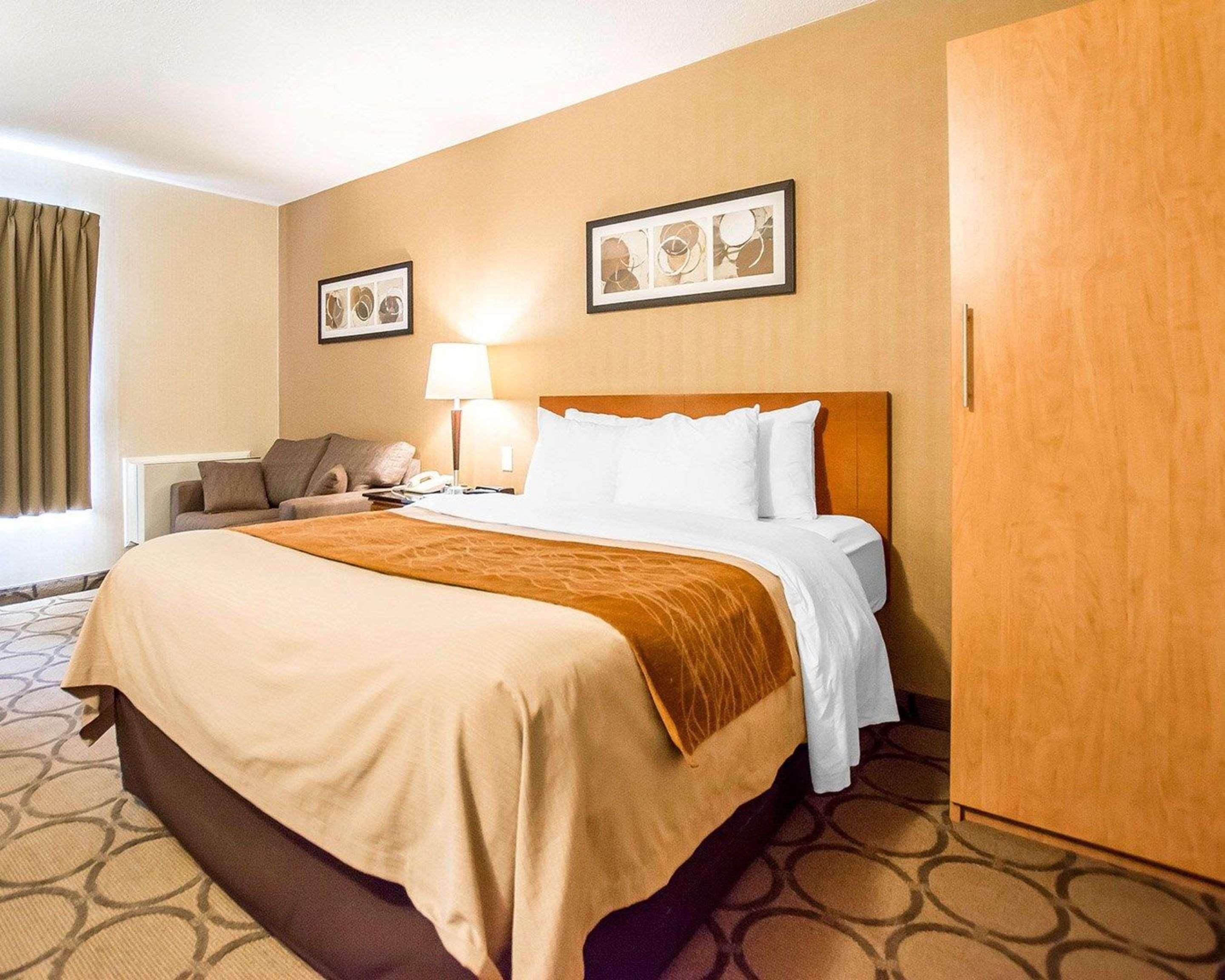 Comfort Inn Kirkland Lake Экстерьер фото
