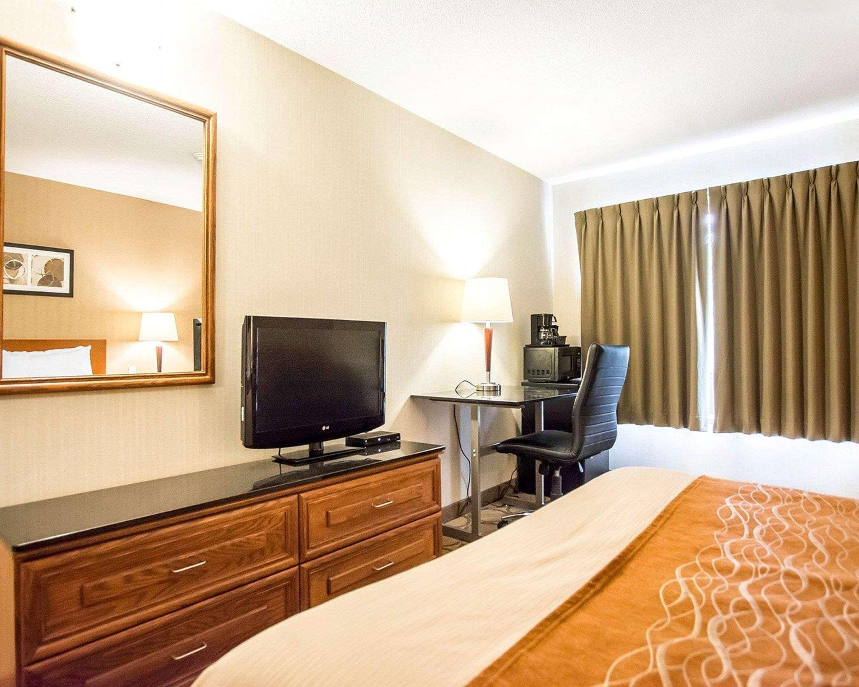 Comfort Inn Kirkland Lake Экстерьер фото