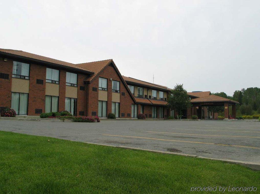 Comfort Inn Kirkland Lake Экстерьер фото