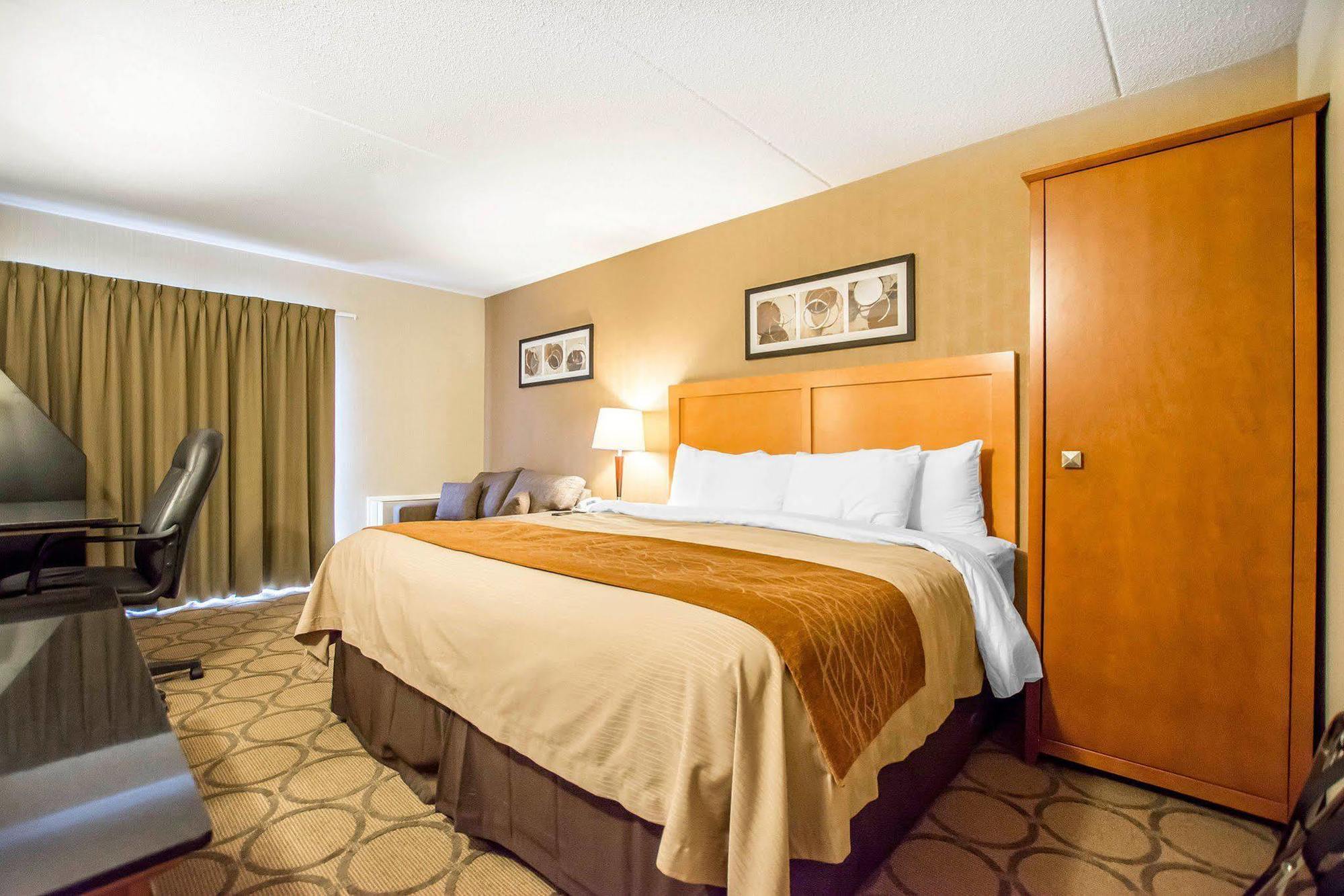 Comfort Inn Kirkland Lake Экстерьер фото