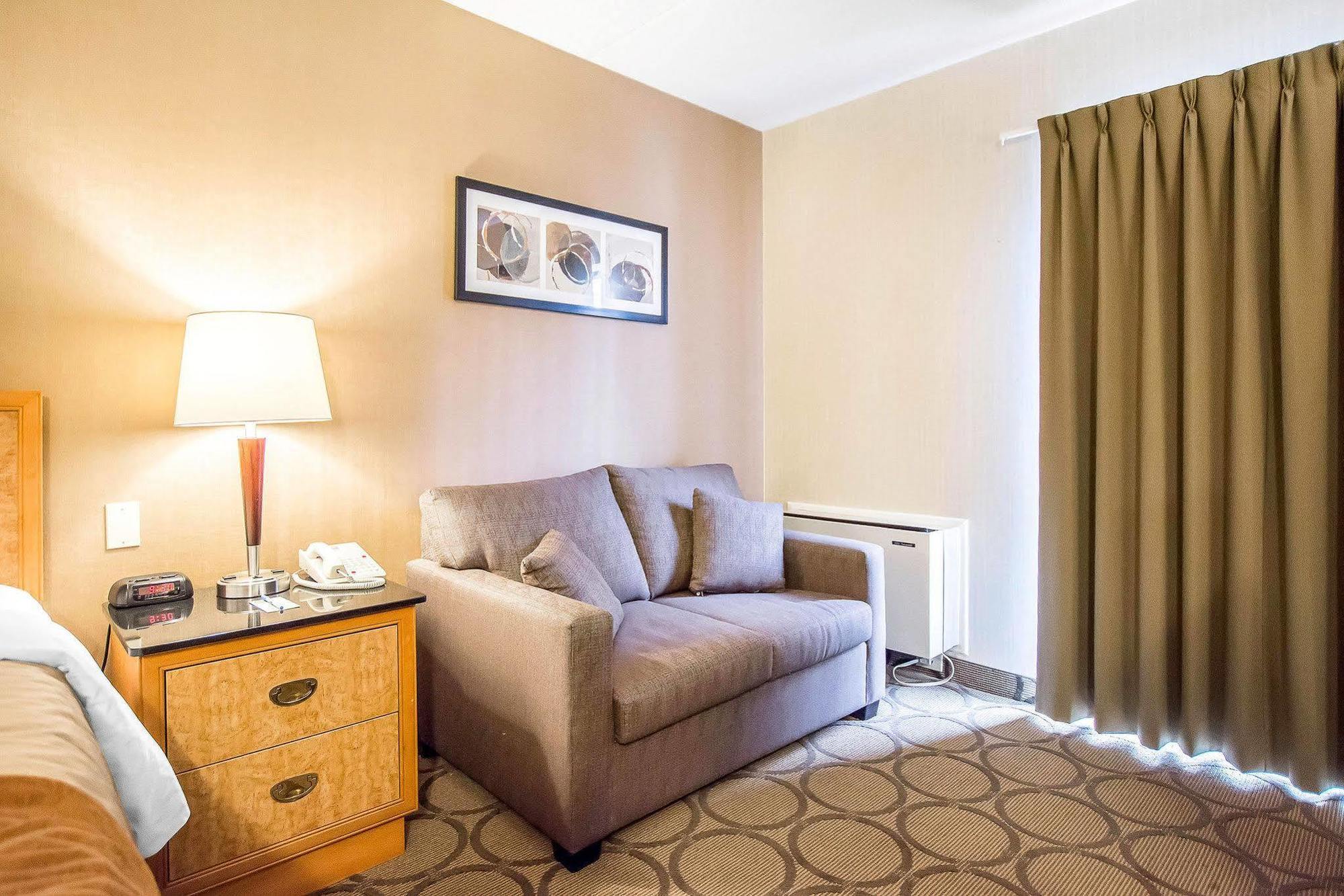 Comfort Inn Kirkland Lake Экстерьер фото